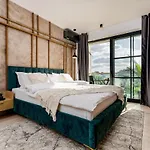 Downtown Athenaeum View Apartment Bucharest