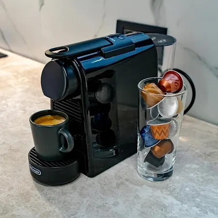 Downtown Athenaeum View Апартаменты *