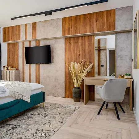 Апартаменты Downtown Athenaeum View