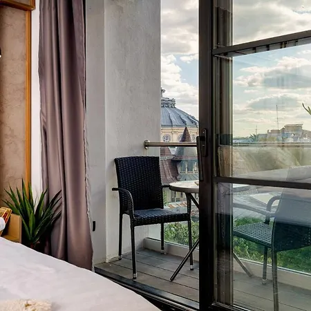 Апартаменты Downtown Athenaeum View